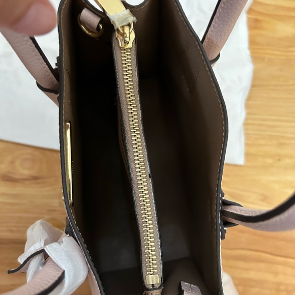 Michael Kors Mercer Dusty Pink Crossbody Bag - Picture 4 of 4